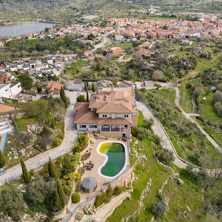 Mansion Con Jacuzzi A 40 Grados, Gran Piscina Y Padel Villa El Tiemblo Exterior foto