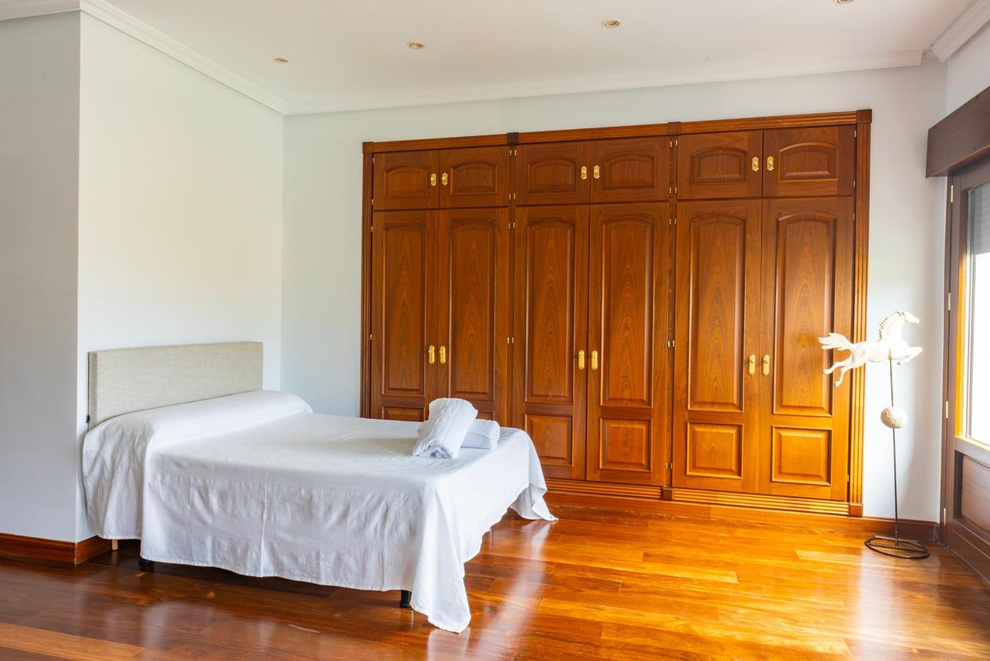 Mansion Con Jacuzzi A 40 Grados, Gran Piscina Y Padel Villa El Tiemblo Exterior foto