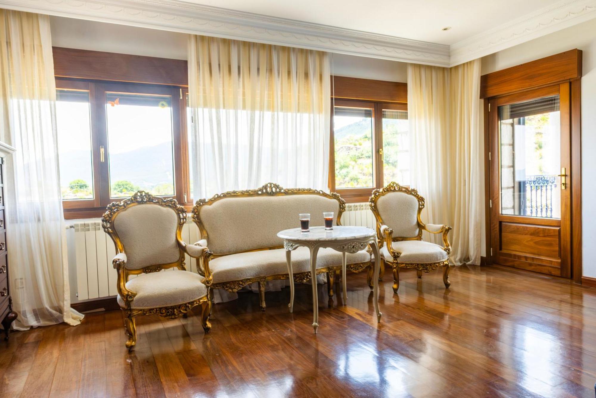 Mansion Con Jacuzzi A 40 Grados, Gran Piscina Y Padel Villa El Tiemblo Exterior foto