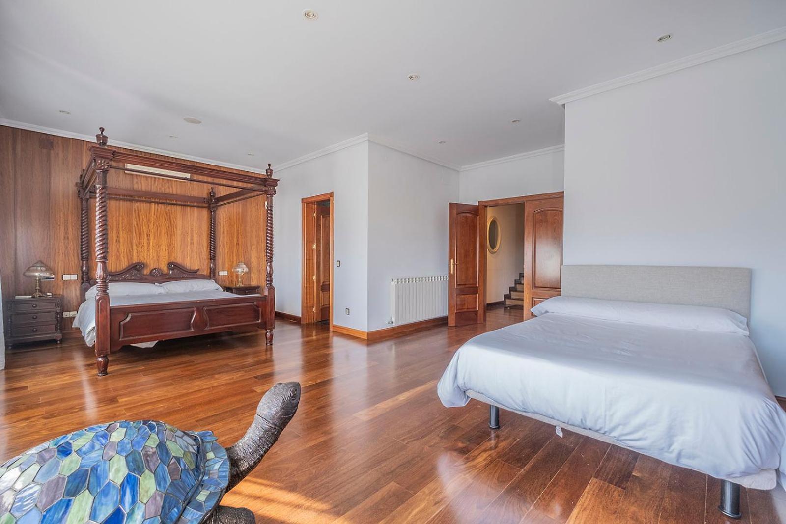 Mansion Con Jacuzzi A 40 Grados, Gran Piscina Y Padel Villa El Tiemblo Exterior foto