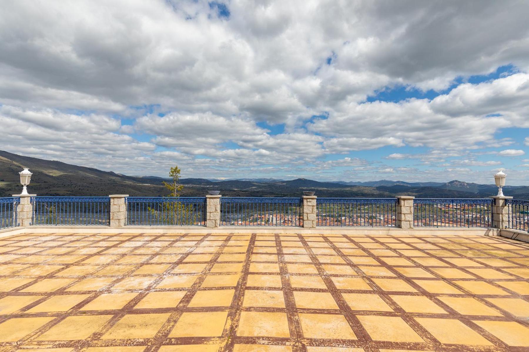 Mansion Con Jacuzzi A 40 Grados, Gran Piscina Y Padel Villa El Tiemblo Exterior foto
